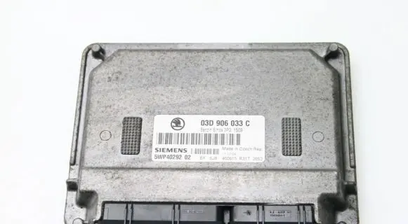 Skoda Fabia Mk1 (6Y) Engine control unit/module 03D906033C
