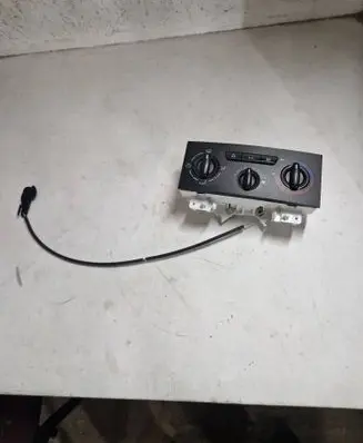 Citroen Berlingo Climate control unit 1400153380