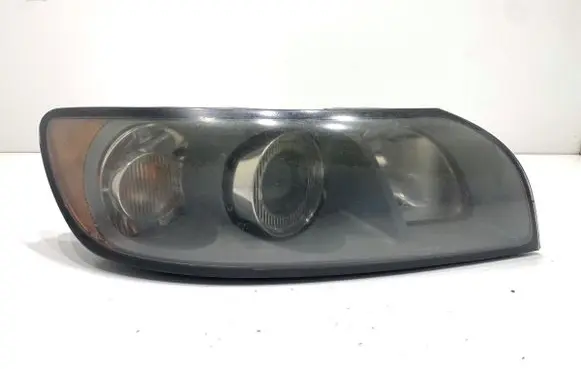 Volvo V50 Headlight/headlamp 