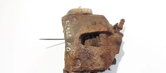 Front brake caliper