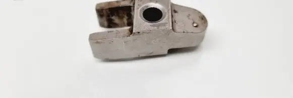 Mercedes-Benz C W203 Fuel Injector clamp holder