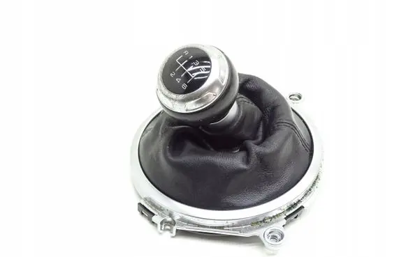 Audi TT TTS Mk2 Gear lever shifter trim leather/knob 8J0711113