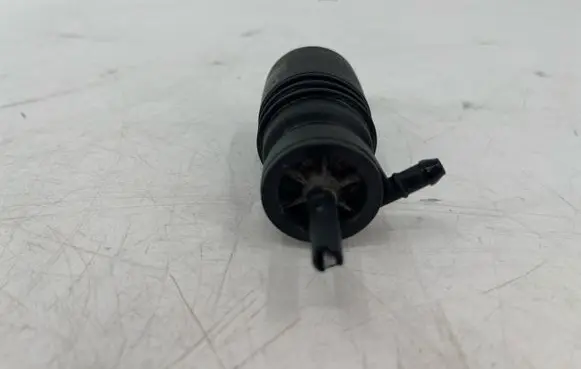 Mercedes-Benz E W211 Windscreen/windshield washer pump PA6GBGF30
