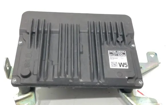 Toyota Corolla E210 E21 Engine control unit/module ECU 89661-0ZW50