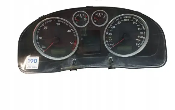 Volkswagen PASSAT B5.5 Speedometer (instrument cluster) 3B0920849A