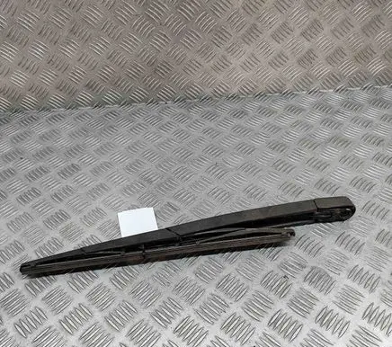 KIA Carnival Rear wiper blade arm 988104D001