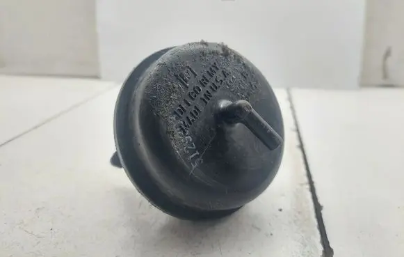 Pontiac Trans Sport Valve vacuum 51293DB