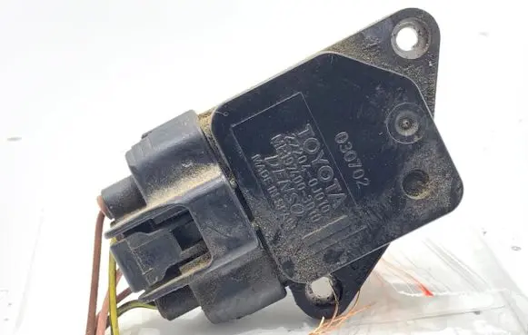 Toyota Yaris Mass air flow meter 22204-0J010