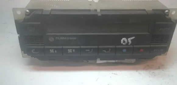 Volkswagen PASSAT B5 Climate control unit 3B1907044B 5HB00761710