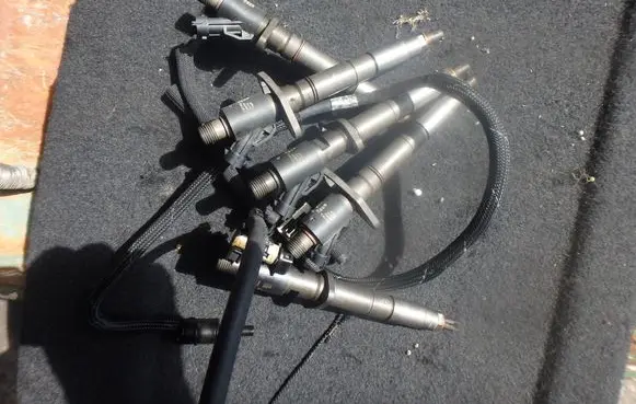 Land Rover Discovery 5 Fuel injectors set 