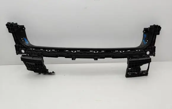 Audi A5 Rear bumper mounting bracket 8B3807385