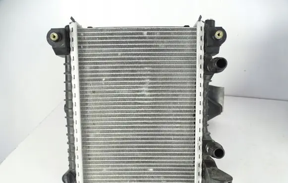 Maserati Levante Coolant radiator 6701749810