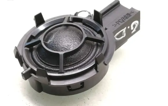 Volvo V50 High frequency speaker in the rear doors 8691599