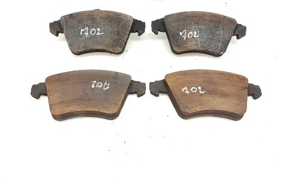 Volkswagen Transporter - Caravelle T5 Brake pads (front) 