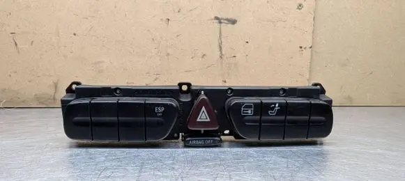 Mercedes-Benz C W203 Hazard light switch 3306010200