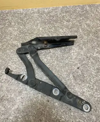 Audi 80 90 S2 B4 Tailgate/trunk/boot hinge