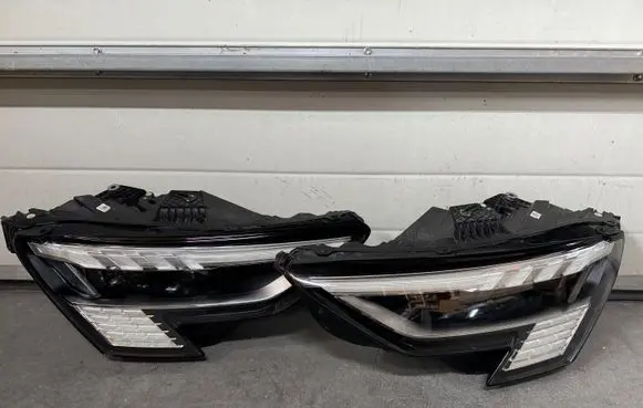 Audi A3 8Y Headlights/headlamps set 8Y0941035 8Y0941036
