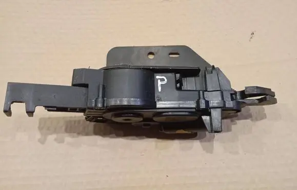 Opel Tigra B Convertible roof lock/latch 93162676