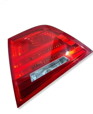 BMW 3 E90 E91 Tailgate rear/tail lights 7154162