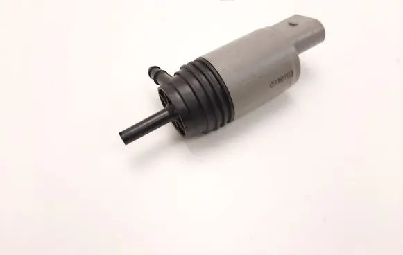 BMW X1 E84 Windscreen/windshield washer pump 6934159 67126934159