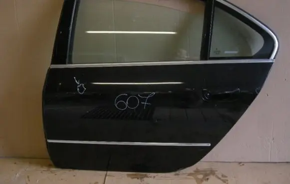 Peugeot 607 Rear door