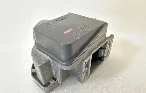 Audi 80 90 S2 B4 Mass air flow meter 028906301 0281002072