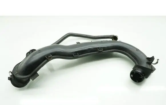 Air intake hose/pipe