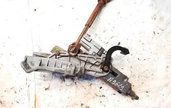 Volvo V50 Steering wheel axle 30723331