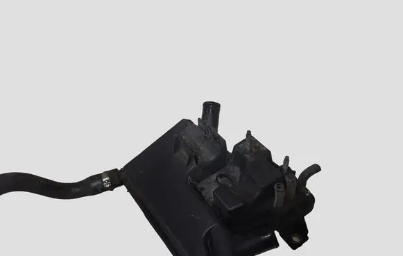 Peugeot 4007 Oil breather separator 9653275280