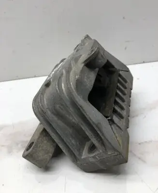 Audi A3 S3 8P Engine mount bracket 1K0199262