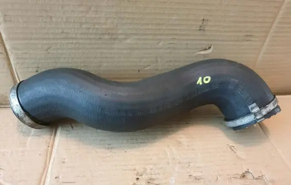 Volvo XC90 Intercooler hose/pipe 30778626