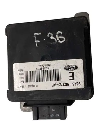 Ford Focus Fuel injection pump control unit/module 98AB9D372AF M0398F9