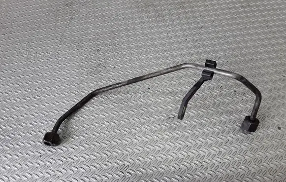 Volvo V50 Fuel injector supply line/pipe 