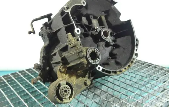 Peugeot 106 Manual 5 speed gearbox 20CE68 IMPRK1301955