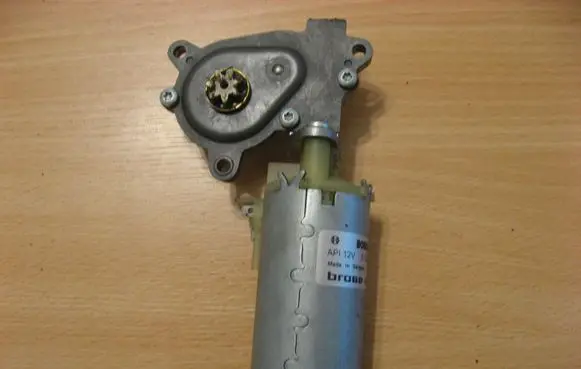 Bentley Flying Spur Seat adjustment motor 0130002582