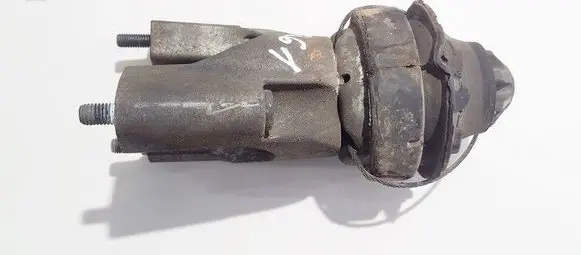 Volvo XC90 Engine mount bracket 30778953