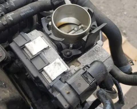 Audi A1 Throttle valve 04C133062C