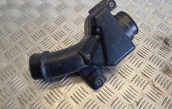Honda CR-V Air intake duct part ATP153