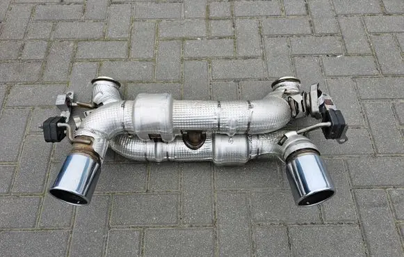 Maserati MC20 Muffler ending 