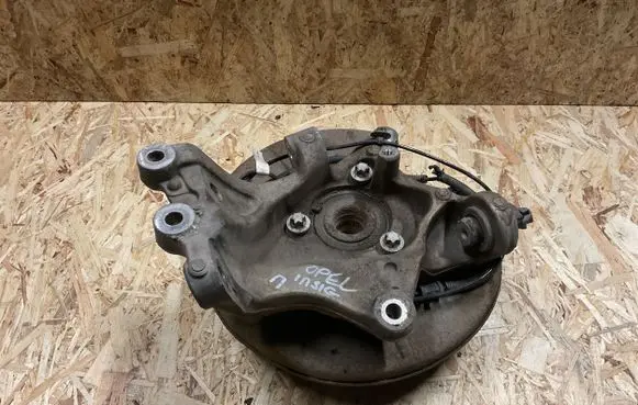 Opel Insignia A Rear wheel hub