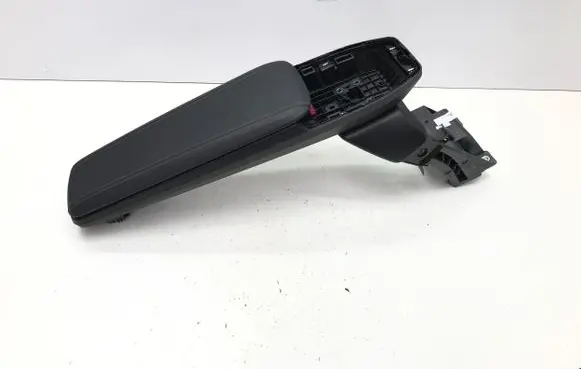 BMW 2 Active Tourer U06 Armrest 5A6E0B7 9291975