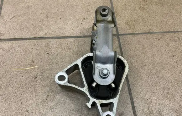 Mercedes-Benz GLA W156 Other engine bay part A2462400889