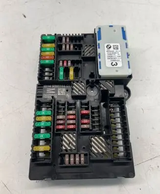 BMW 5 G30 G31 G38 Fuse box set 9393144 16B294AA0816 P00127005AC