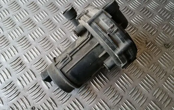 Audi A6 S6 C5 4B Secondary air pump 078906601D 72185112