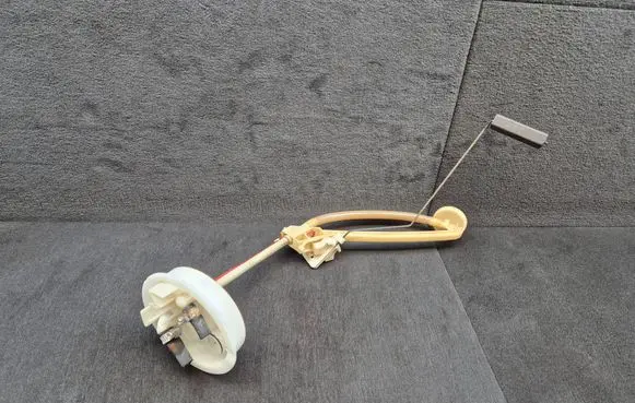 Audi A6 S6 C4 4A Fuel level sensor 443919049F