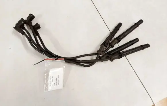Renault Clio IV Ignition plug leads 