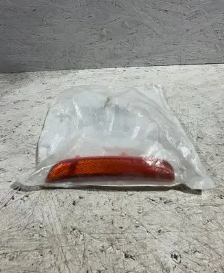 Dodge Charger Front reflector 68214405AA 0053302450001