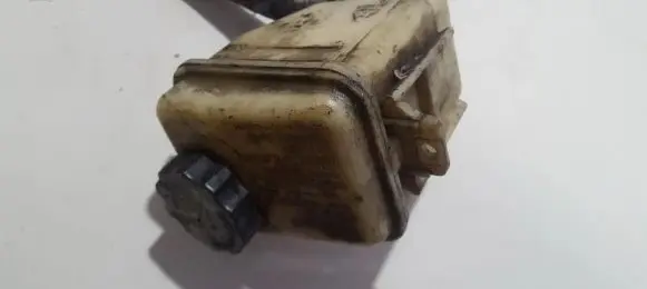 Hyundai Coupe Power steering fluid tank/reservoir