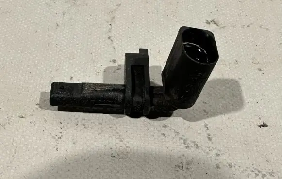 Porsche Cayenne (92A) ABS brake wheel speed sensor 95860640510