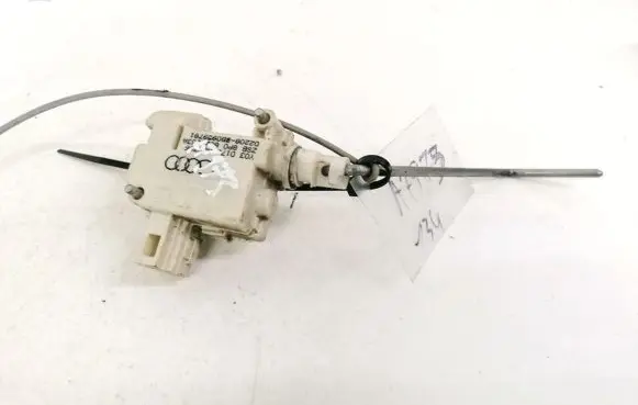 Audi A3 S3 8P Central locking motor 3B0959781